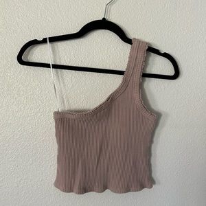 URBAN OUTFITTERS CROPPED TANK
